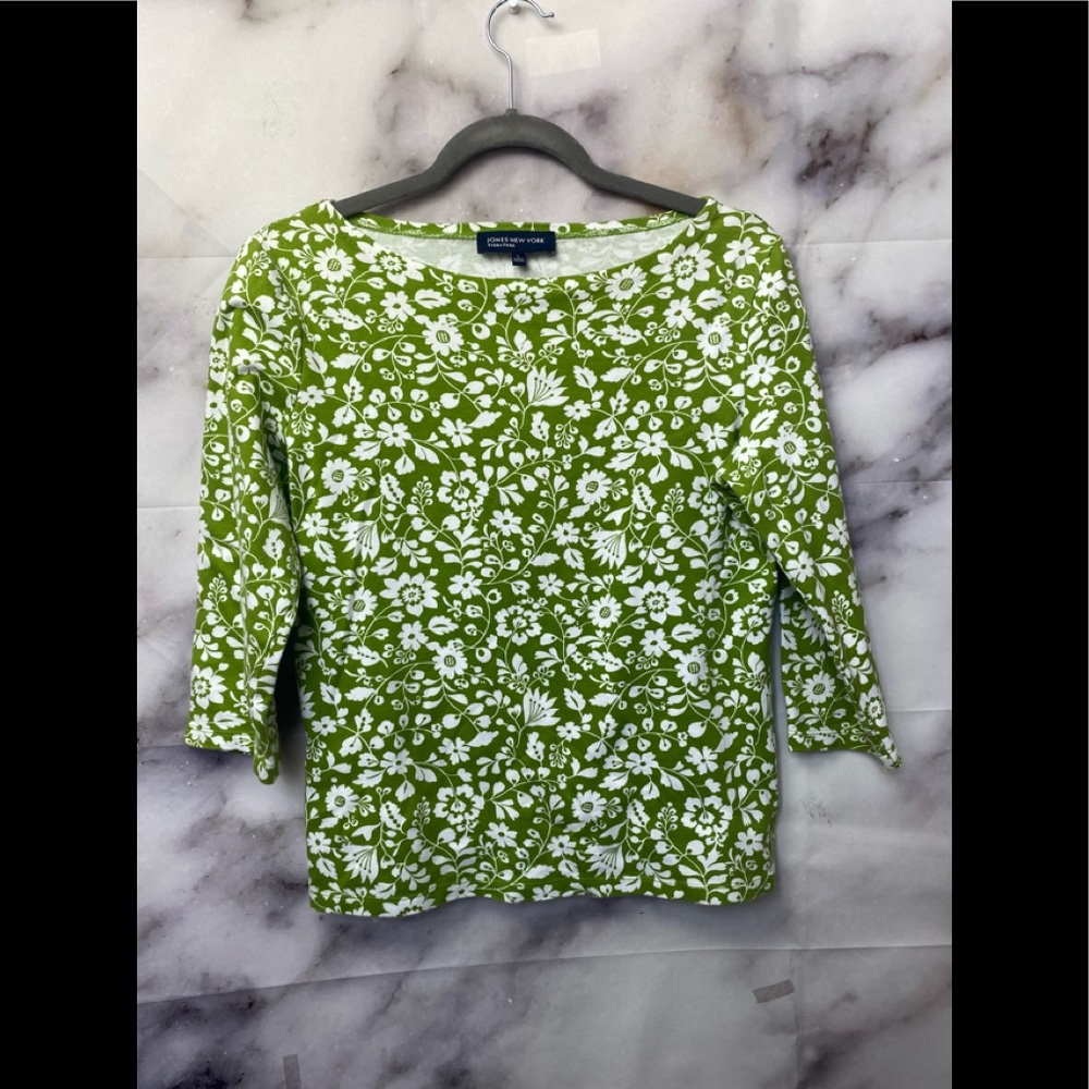 JONES NEW YORK woman’s fitted tee shirt